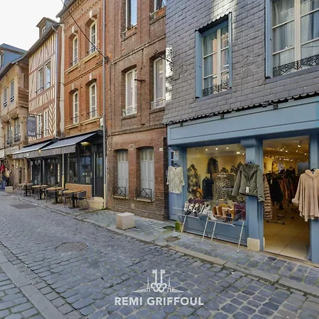 Apartamento Le Bois Bleu 2nd Floor Elegance & Comfort In The Heart Of Honfleur