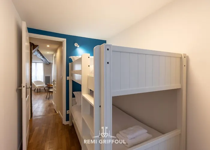 Apartamento Le Bois Bleu 2nd Floor Elegance & Comfort In The Heart Of Honfleur