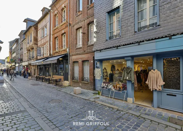 Apartamento Le Bois Bleu 2nd Floor Elegance & Comfort In The Heart Of Honfleur